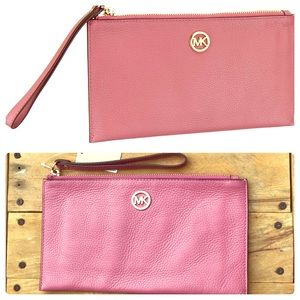 Michael Kors Clutch Leather Wallet